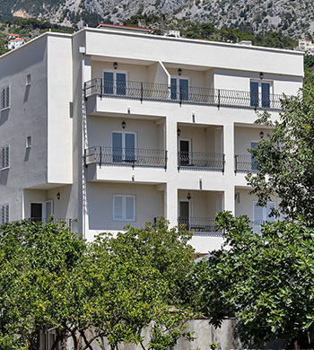Apartments Luka in Podgora
